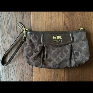 New Authentic COACH Wristlet